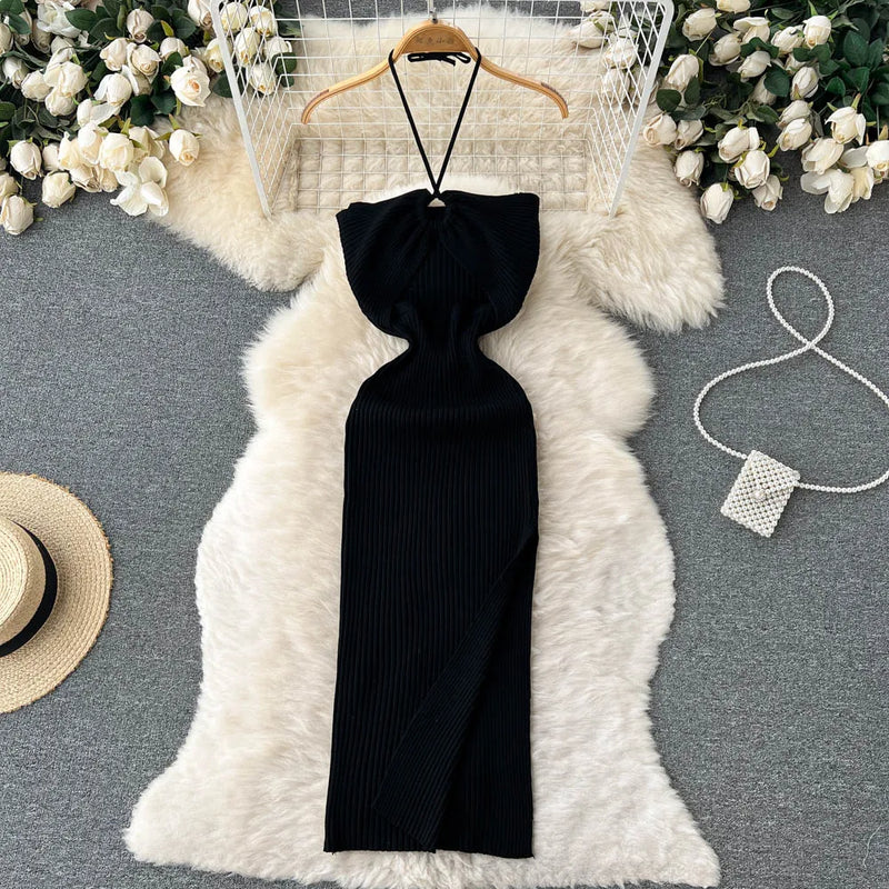 vestido canelado com abertura lateral